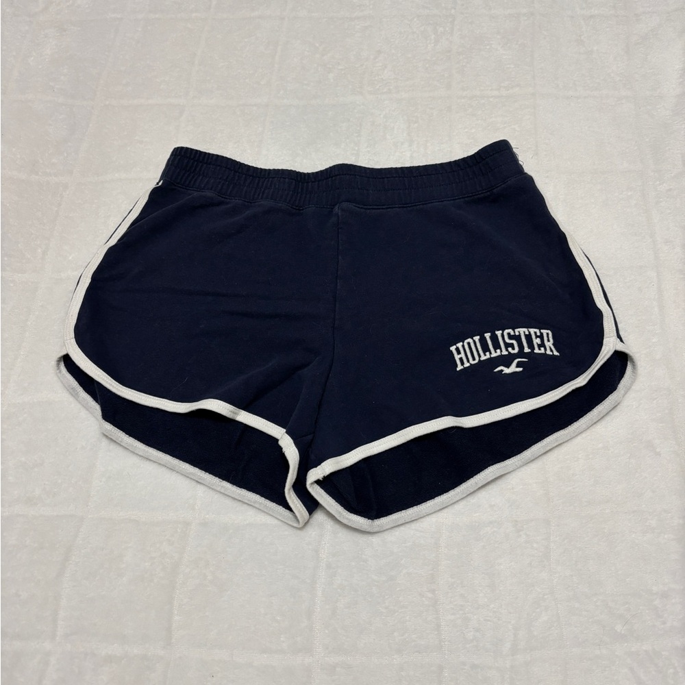 Hollister High-Rise Navy and White Shorts